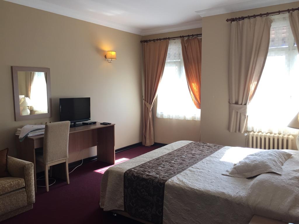 Hotel Mercan Адана Номер фото